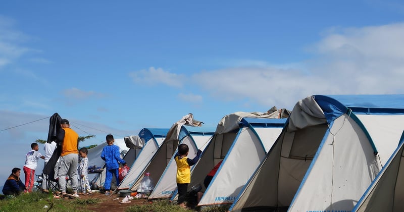 Quel camping familial choisir dans la Drôme en 2026 : le classement selon la saison